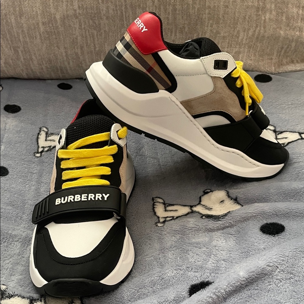 Burberry Women’s Sneakers - Black, White, Yellow, Red